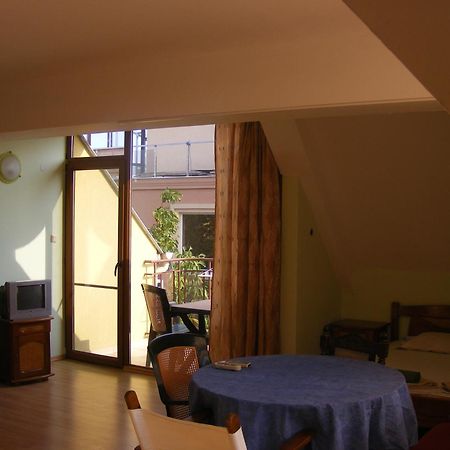 Guest House Zora - Sarafovo Burgas Extérieur photo