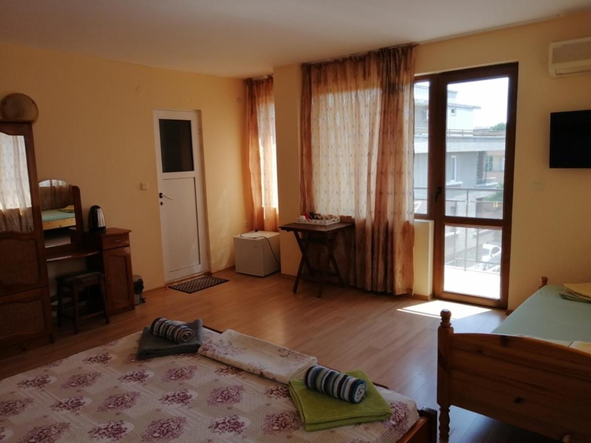 Guest House Zora - Sarafovo Burgas Extérieur photo