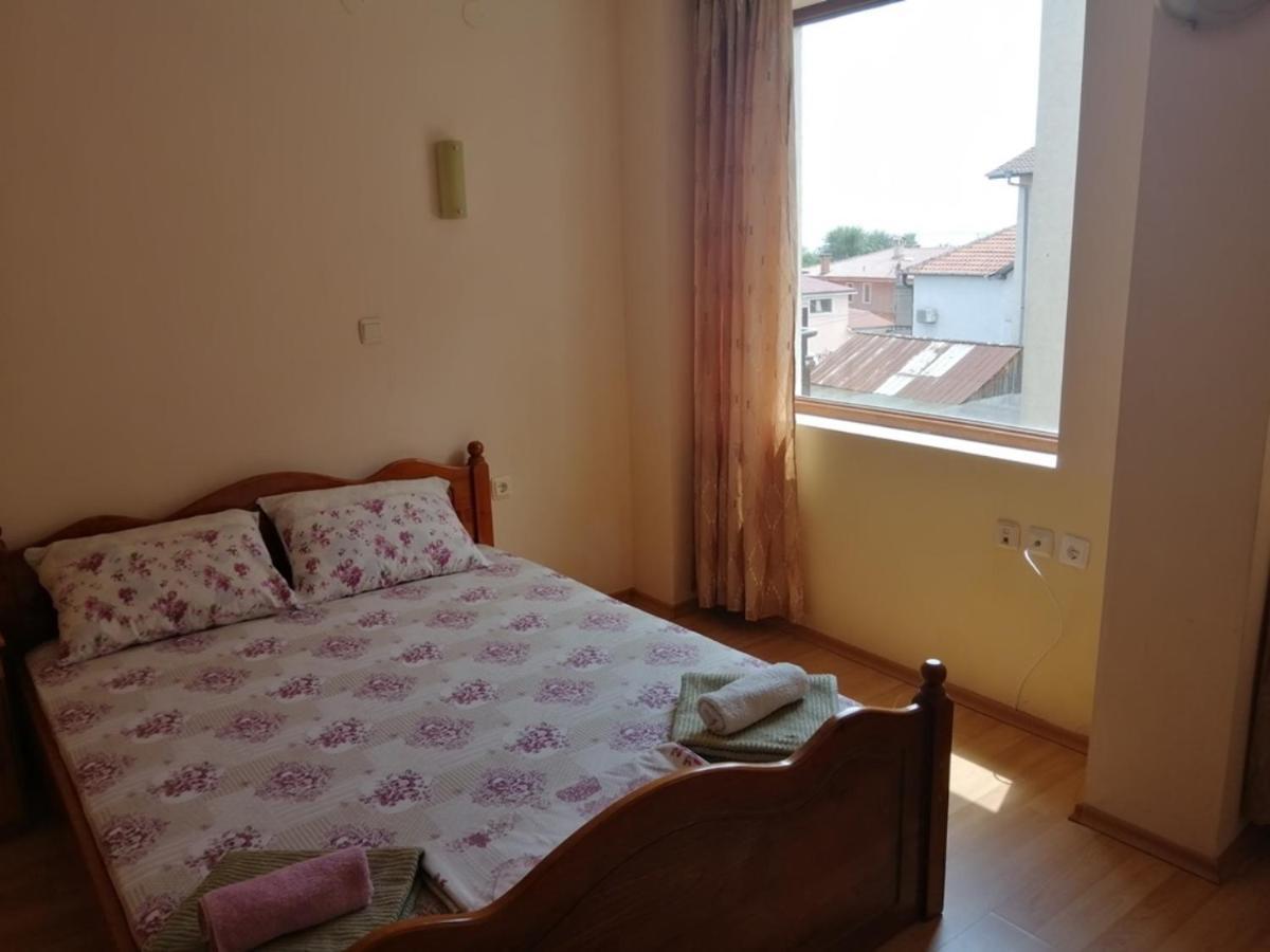 Guest House Zora - Sarafovo Burgas Extérieur photo