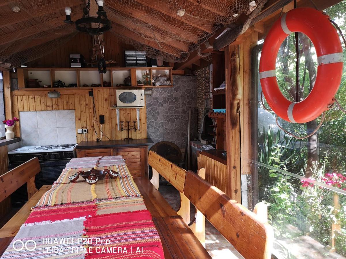Guest House Zora - Sarafovo Burgas Extérieur photo