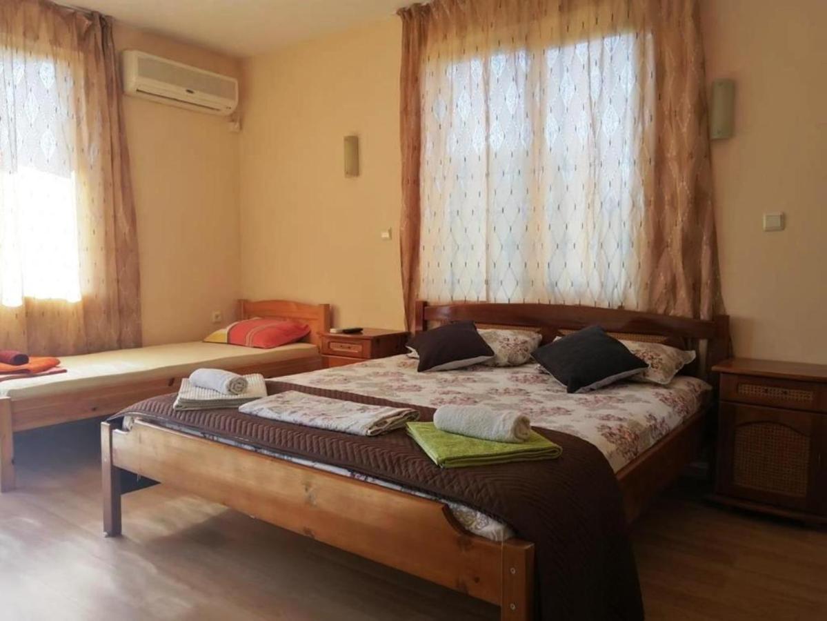 Guest House Zora - Sarafovo Burgas Extérieur photo