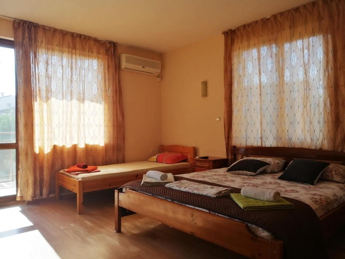 Guest House Zora - Sarafovo Burgas Extérieur photo