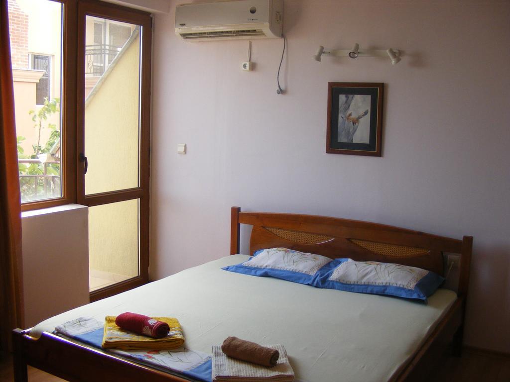 Guest House Zora - Sarafovo Burgas Extérieur photo
