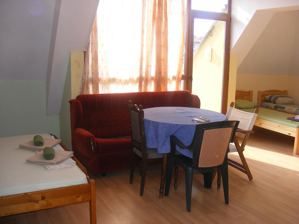 Guest House Zora - Sarafovo Burgas Extérieur photo