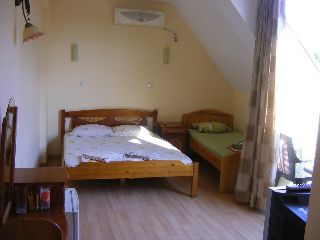 Guest House Zora - Sarafovo Burgas Extérieur photo