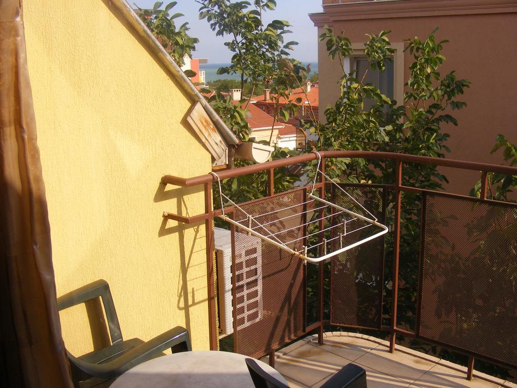 Guest House Zora - Sarafovo Burgas Extérieur photo