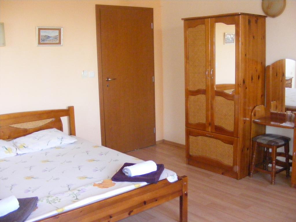 Guest House Zora - Sarafovo Burgas Extérieur photo