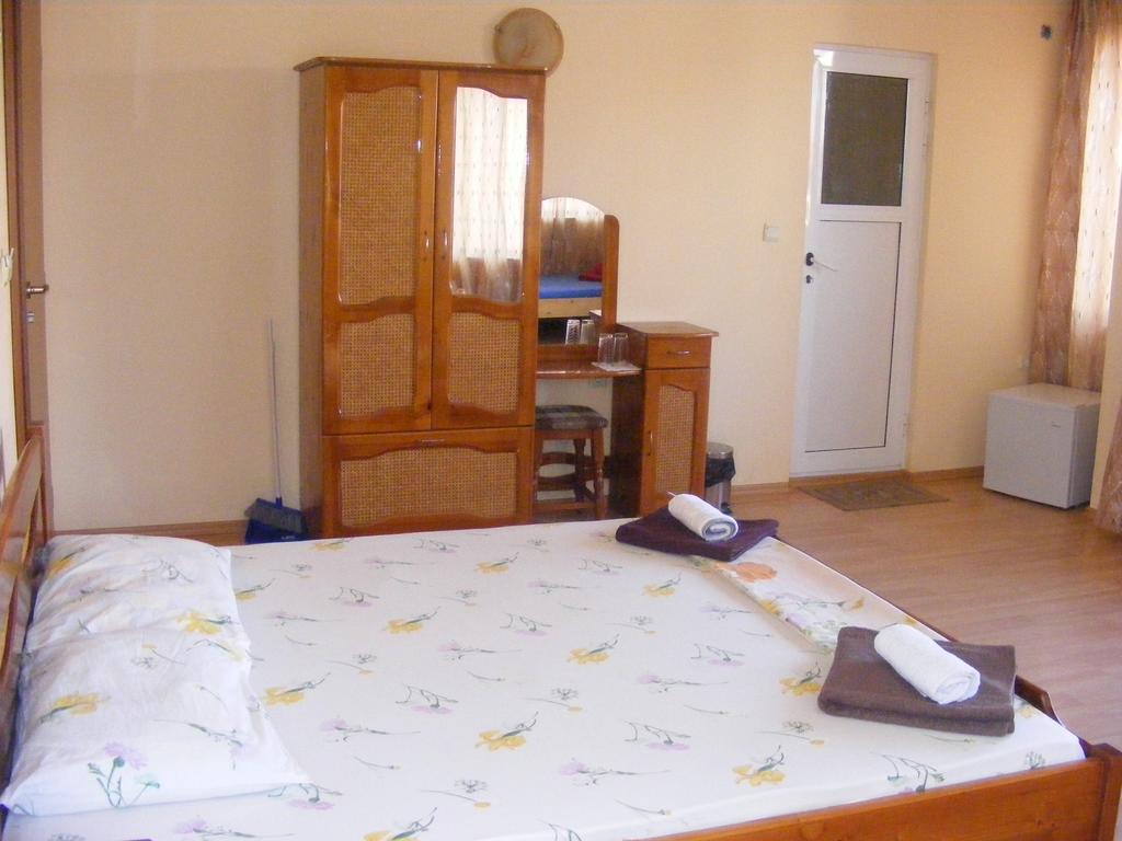 Guest House Zora - Sarafovo Burgas Extérieur photo