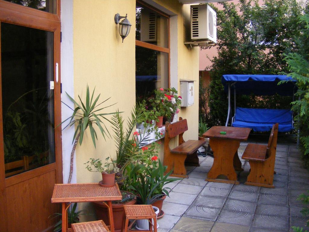 Guest House Zora - Sarafovo Burgas Extérieur photo
